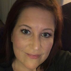 Meet your Posher, Cassandra